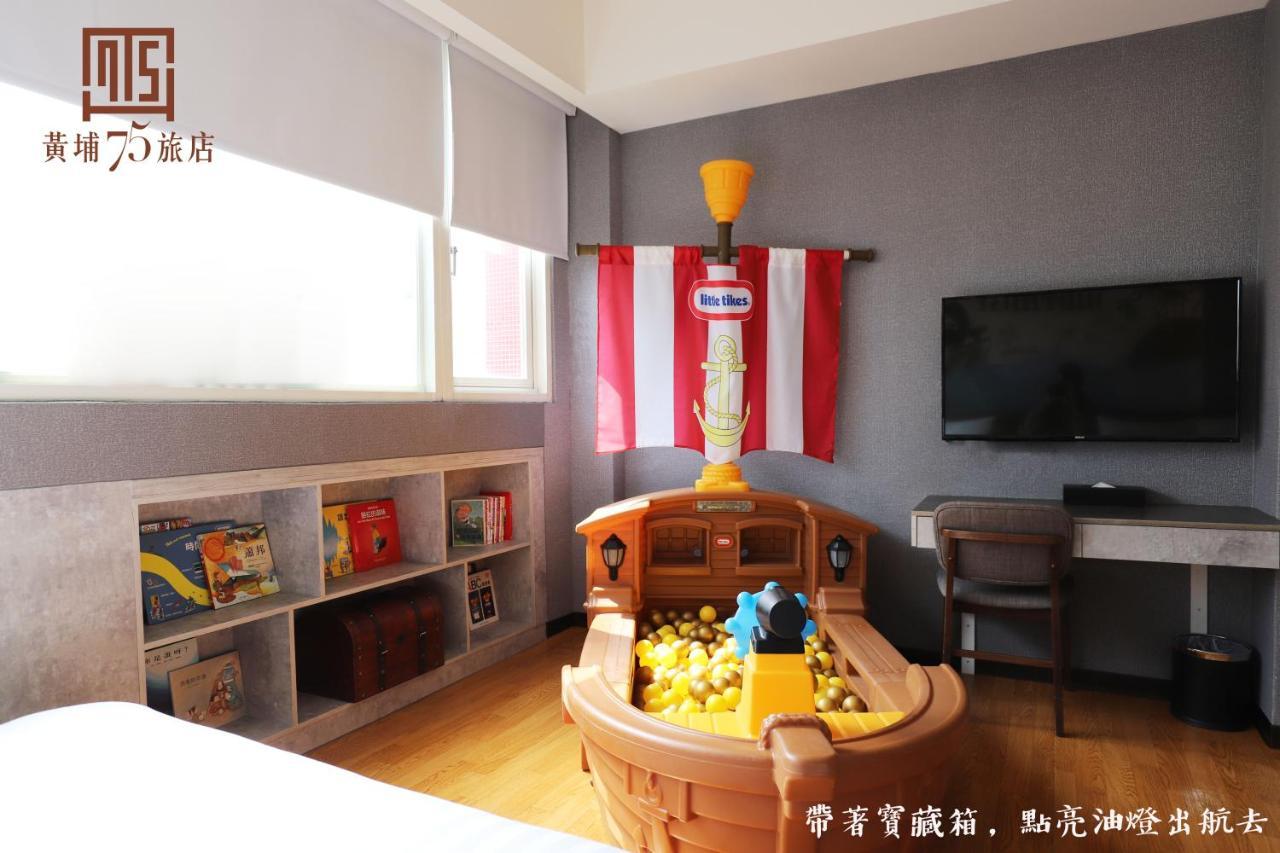 Military 75 Hotel Тайджун Екстериор снимка